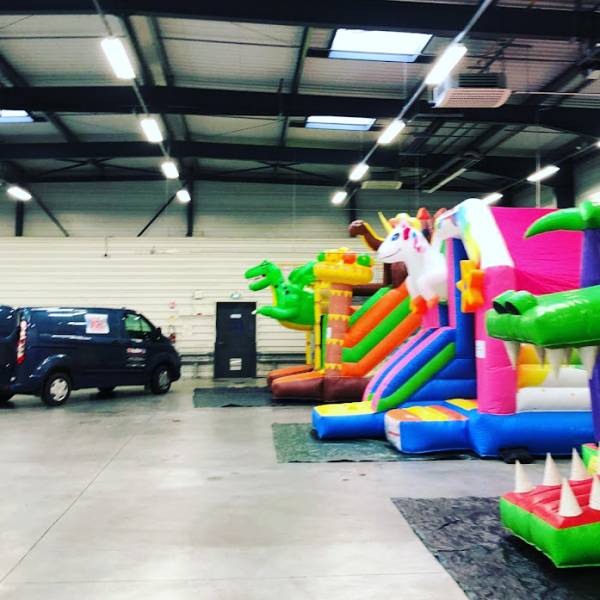 Location d'un château gonflable pour une kermesse à Lyon près de Villefranche sur Saône