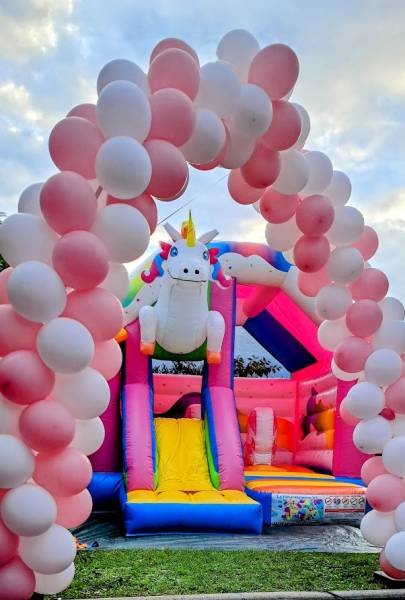 Location  structures et châteaux gonflables pas cher à Lyon et alentours pour tous vos évènements